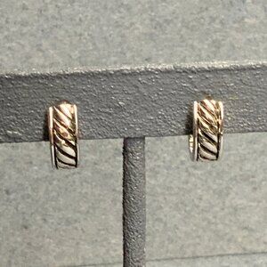 Hinged Hoop Pierced Earrings 0.5 In As Is Silver Diagonally Grooved Edge Vintage